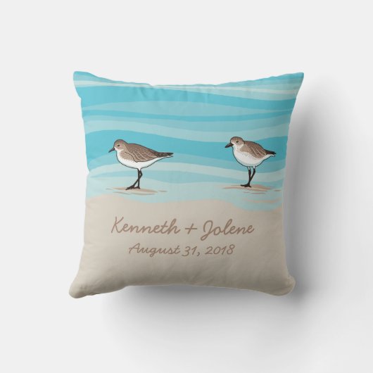 Sandpipers op Beach Weddenschap Namen Zand Kussen (Achterkant)