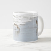 Sandpipers op de Mok van de speciale koffie van de (Voorkant rechts)