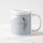 Sandpipers op de Mok van de speciale koffie van de (Rechts)