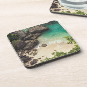 Sandy Beach Cove met groene bomen, Rocks & Ocean Bier Onderzetter (Linkerzijde)