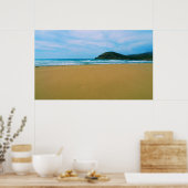 Sandy Beach met eiland- en zee-POSTER Poster (Keuken)