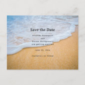 Sandy Beach met Foamy Surf Wedding Aankondigingskaart (Voorkant)
