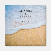 Sandy Beach met Foamy Surf Wedding Save the Date Magneet (Voorkant)