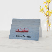 Sandy Beach & Teenslippers Birthday Greetings Kaart (Gele Bloem)