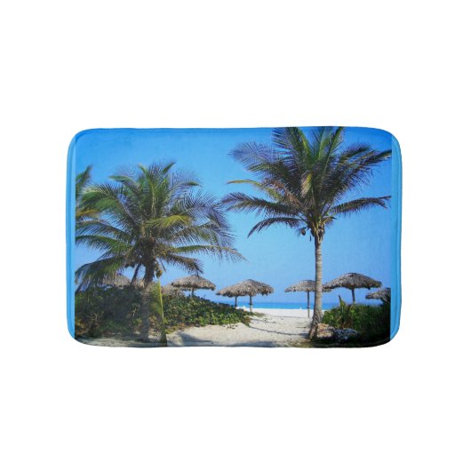 Sandy Beach with Palm Trees and An Ocean Uitzicht Badmat (Voorkant)