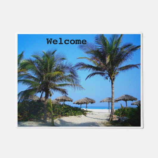 Sandy Beach with Palm Trees and an Ocean Uitzicht Deurmat (Voorkant)