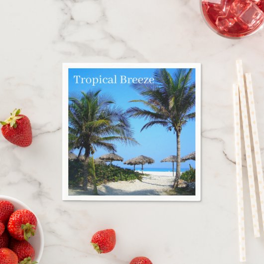 Sandy Beach with Palm Trees and An Ocean Uitzicht  Servet (Insitu)