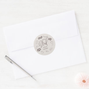 Sandy Beige Quirky Doodle Graduation Party Favorie Ronde Sticker