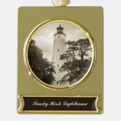 Sandy Hook Lighthouse Verguld Banner Ornament (Voorkant)