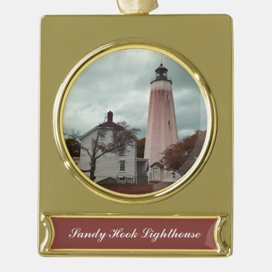 Sandy Hook Lighthouse Verguld Banner Ornament (Voorkant)