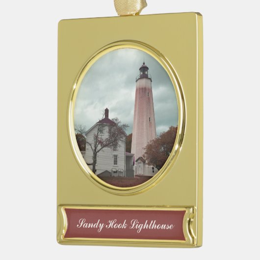Sandy Hook-vuurtoren Verguld Banner Ornament (Links)