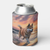 Sandy Paws Akita Hond op Strand Zonsondergang Blikjeskoeler (Blikje Voorkant)