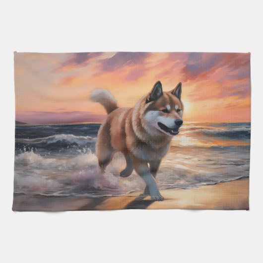 Sandy Paws Akita Hond op Strand Zonsondergang Theedoek (Horizontaal)