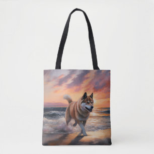 Sandy Paws Akita Hond op Strand Zonsondergang Tote Bag