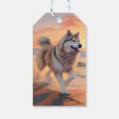 Sandy Paws Alaskan Malamute Hond op Strand Zonsond Cadeaulabel (Achterkant)