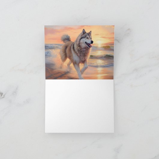 Sandy Paws Alaskan Malamute Hond op Strand Zonsond Kaart (Binnen)