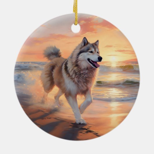 Sandy Paws Alaskan Malamute Hond op Strand Zonsond Keramisch Ornament (Achterkant)