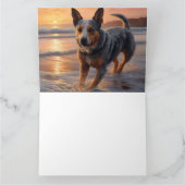 Sandy Paws Australische vee hond op strand zonsond Kaart (Binnen)
