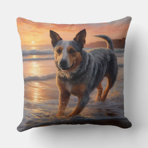 Sandy Paws Australische vee hond op strand zonsond Kussen