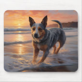 Sandy Paws Australische vee hond op strand zonsond Muismat (Voorkant)