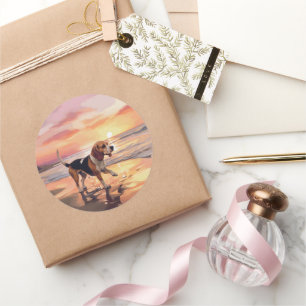 Sandy Paws Beagle Hond op Strand Zonsondergang Ronde Sticker