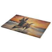 Sandy Paws Belgische Malinois-hond op het strand b Snijplank (Hoek)