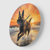 Sandy Paws Belgische Malinois Hond op Strand Zonso Grote Klok (Hoek)