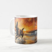 Sandy Paws Belgische Malinois Hond op Strand Zonso Koffiemok (Voorkant links)