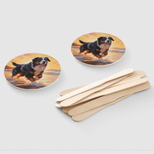 Sandy Paws Berner Berghond op Strand Zonsondergang Handwaaier (Niet-gemonteerd)