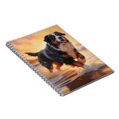 Sandy Paws Berner Berghond op Strand Zonsondergang Notitieboek (Rechterzijde)