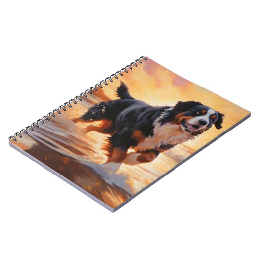 Sandy Paws Berner Berghond op Strand Zonsondergang Notitieboek (Linkerzijde)