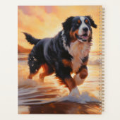 Sandy Paws Berner Berghond op Strand Zonsondergang Planner (Achterkant)