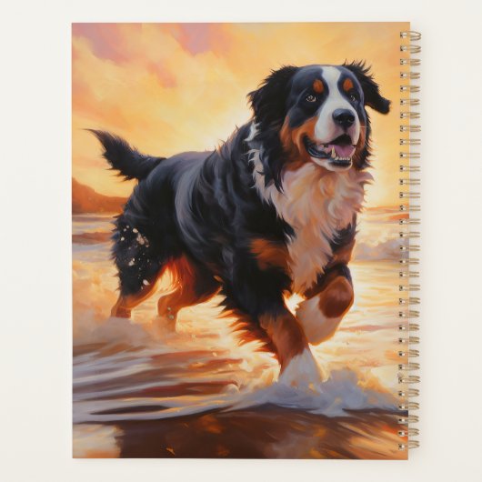 Sandy Paws Berner Berghond op Strand Zonsondergang Planner (Achterkant)