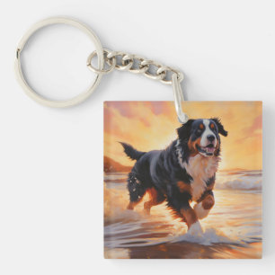 Sandy Paws Berner Berghond op Strand Zonsondergang Sleutelhanger