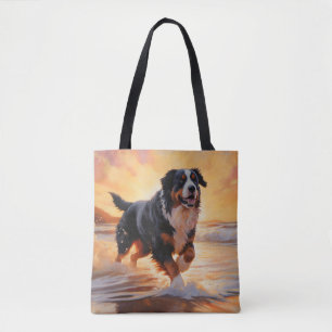 Sandy Paws Berner Berghond op Strand Zonsondergang Tote Bag