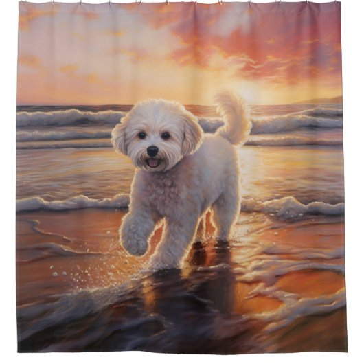 Sandy Paws Bichon Frise Hond op Strand Zonsonderga Douchegordijn (Voorkant)