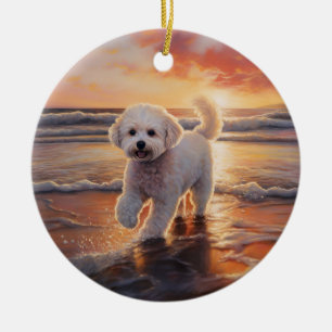 Sandy Paws Bichon Frise Hond op Strand Zonsonderga Keramisch Ornament