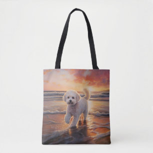 Sandy Paws Bichon Frise Hond op Strand Zonsonderga Tote Bag