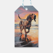 Sandy Paws bloedhond op strand zonsondergang Cadeaulabel (Achterkant)