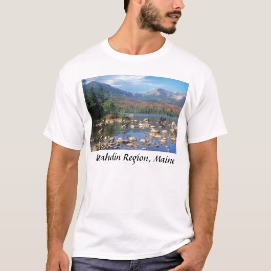Sandy Stream Pond en Moose, Katahdin Region, M... T-shirt (Voorkant)