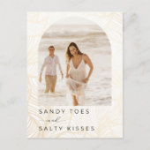 Sandy Toes Arch Foto Strand Bruiloft Save the Date Aankondigingskaart (Voorkant)