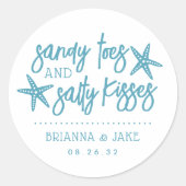 Sandy Toes, Salty Kisses Destination Wedding Favor Ronde Sticker (Voorkant)