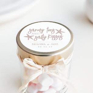 Sandy Toes, Salty Kisses Destination Wedding Favor Ronde Sticker