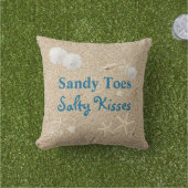 Sandy Toes Salty Kisses Pillow - Outdoor Buitenkussen (Gras)