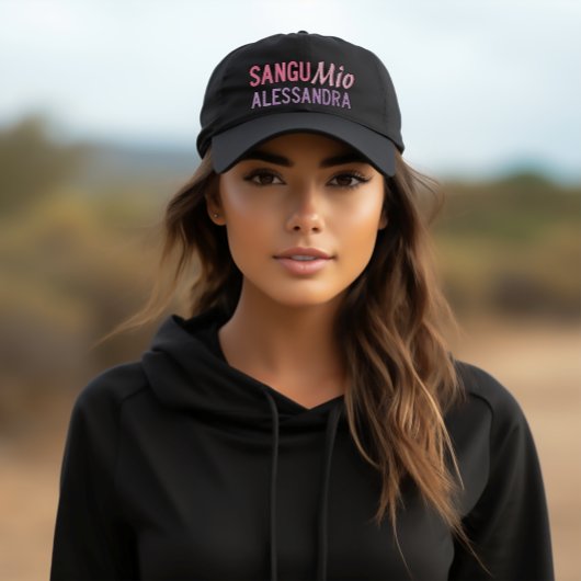 Sango Mio gepersonaliseerd geborduurd pet