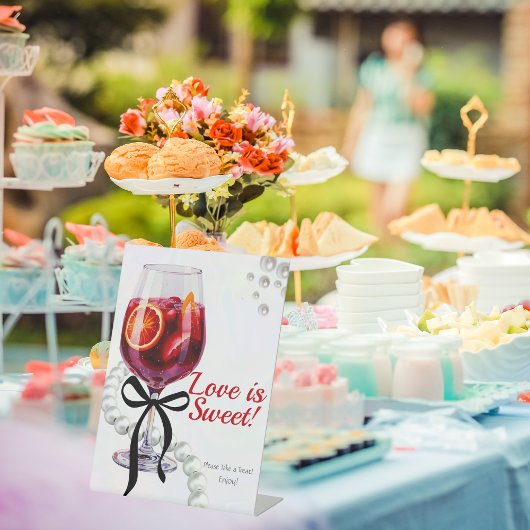Sangria & Sass "Love is Sweet" voetstuk teken Reclamebord Met Voetstuk