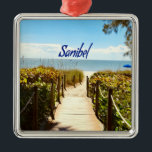 Sanibel Island Florida Beach Ocean Metalen Ornament<br><div class="desc">Sanibel Island Florida Beach Ocean Blue sky,  groen gras en de schone oceaan.</div>
