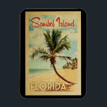 Sanibel Island Magnet Palm Tree Vintage Travel Magneet<br><div class="desc">Een unieke retro middeleeuwse moderne Sanibel Island Florida-kunst in de klassieke stijl van het poster. Het bevat een gebogen palmboom op zandige stranden met oceaan onder een blauwe troebele hemel.</div>