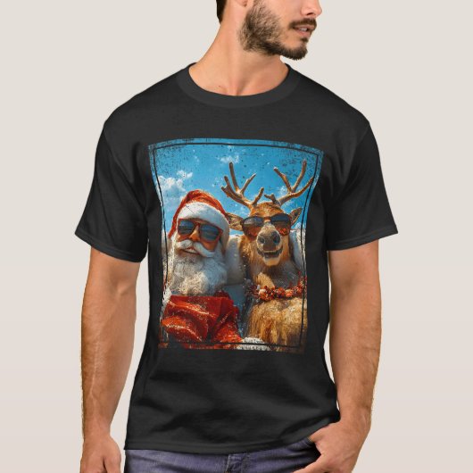 Santa And Reindeer Selfie Funny Christmas Vacation T-shirt (Voorkant)