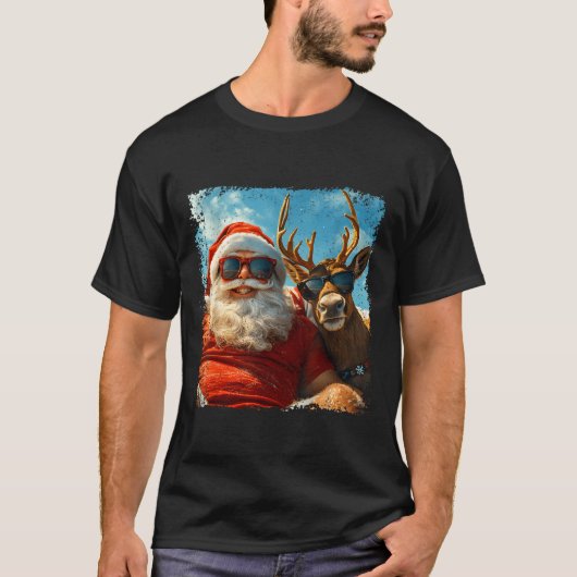 Santa And Reindeer Selfie Funny Christmas Vacation T-shirt (Voorkant)